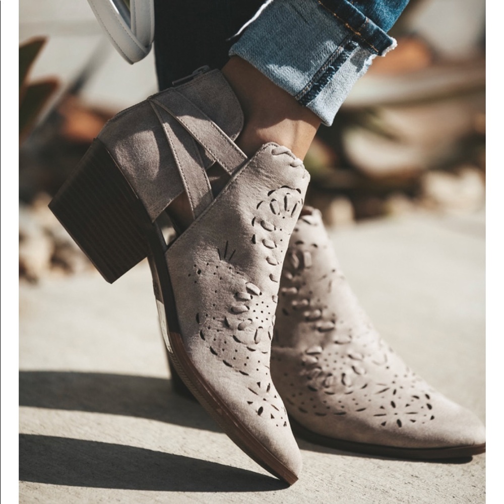 Taupe western inspired cutout bootie NIB. - Picture 2 of 8